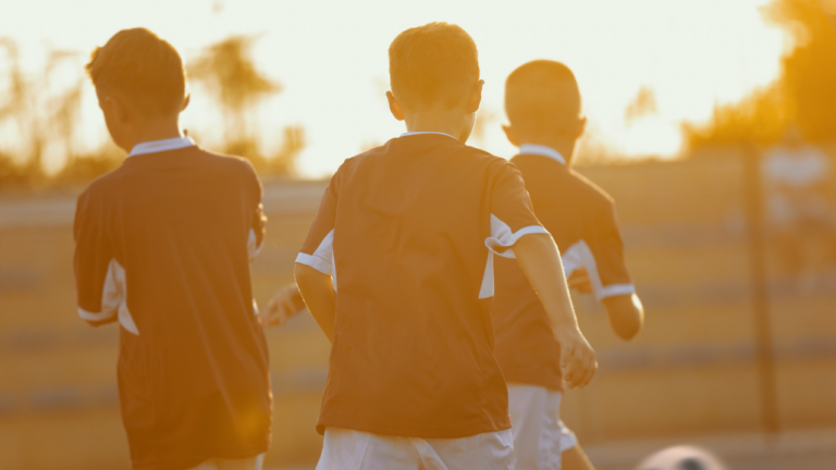 Transferência de aprendizagem do Futebol para a escola