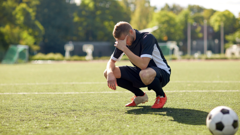 Estudo avaliou a saúde mental em jogadores de futebol durante um ano